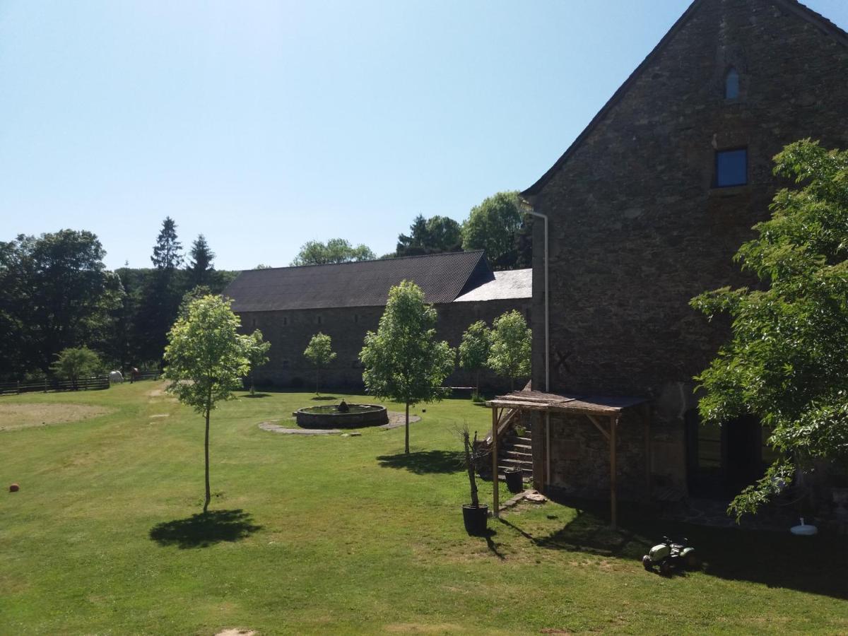 Domaine D'Angel-Berg Hotel Vezins-de-Levezou ภายนอก รูปภาพ
